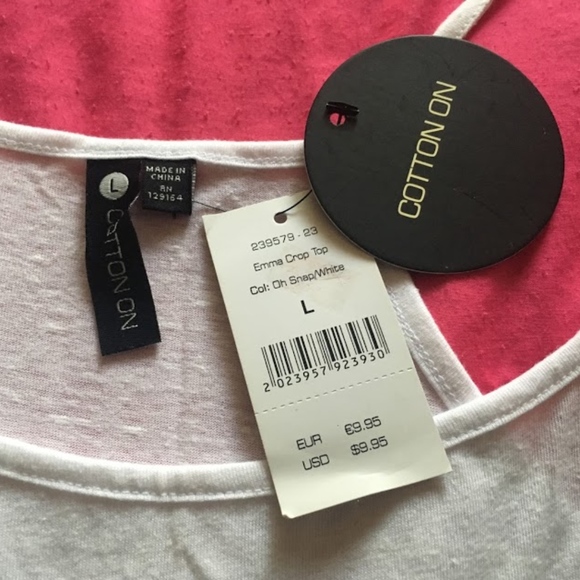 Cropped tee! - Picture 2 of 3